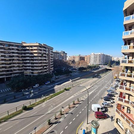Dos Torres Tauriel - Espacioso Apartamento Con Impresionantes Vistas Y Garaje Privado Zaragoza Kültér fotó
