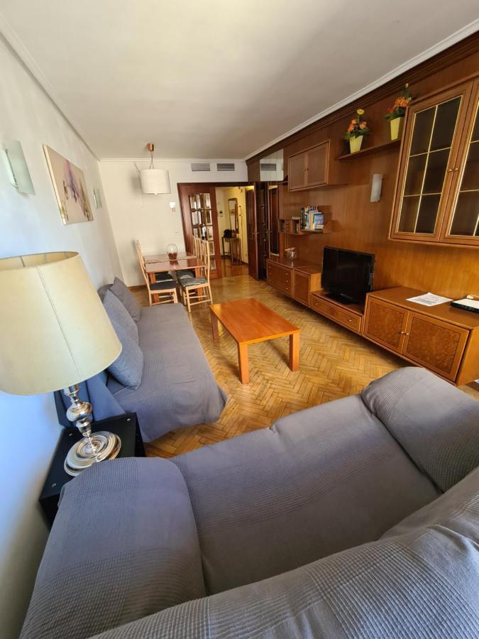 Dos Torres Tauriel - Espacioso Apartamento Con Impresionantes Vistas Y Garaje Privado Zaragoza Kültér fotó