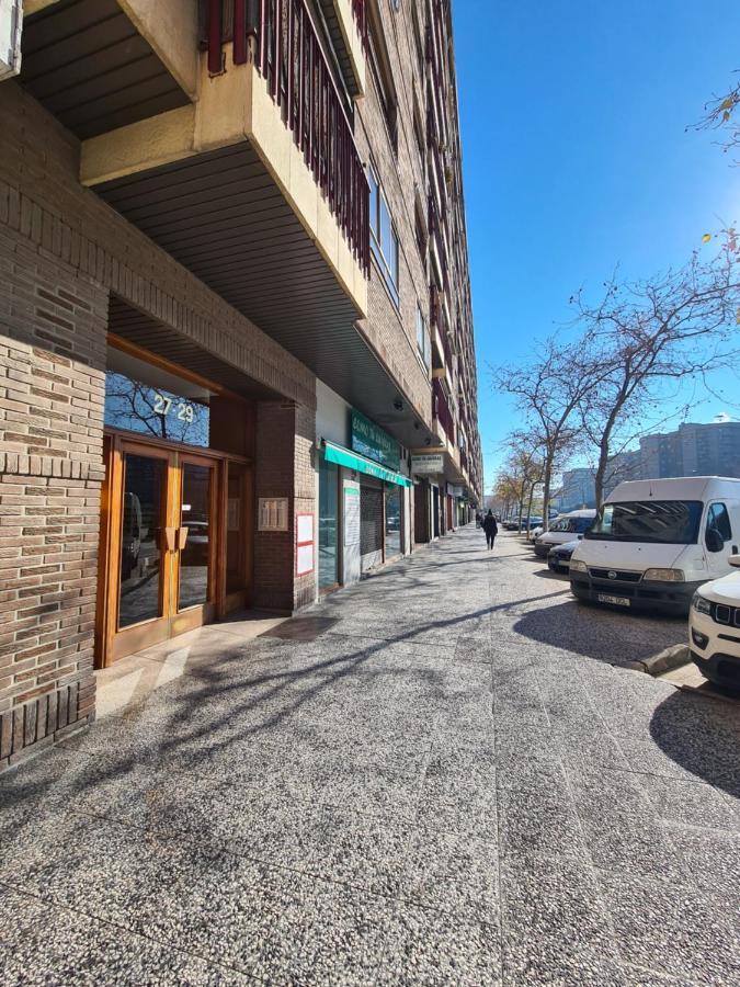 Dos Torres Tauriel - Espacioso Apartamento Con Impresionantes Vistas Y Garaje Privado Zaragoza Kültér fotó