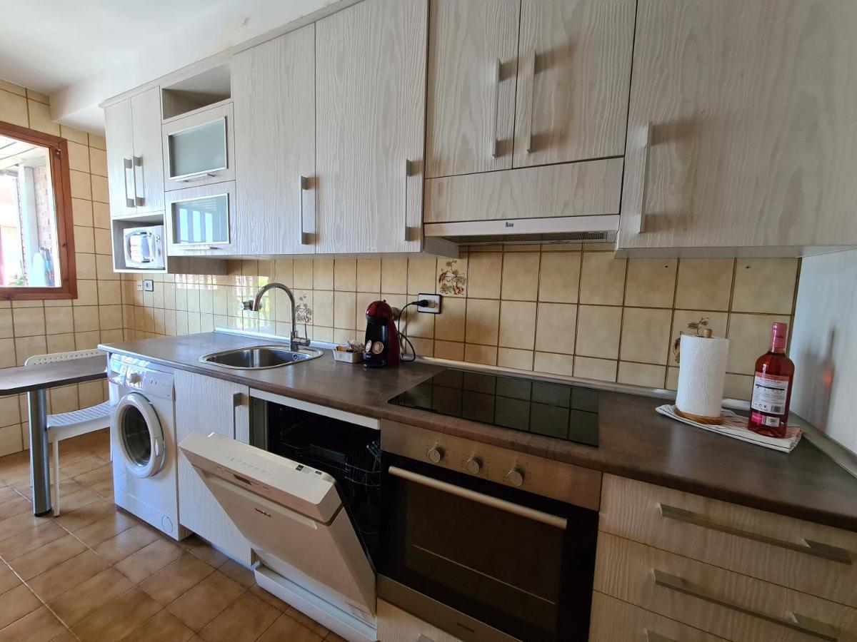 Dos Torres Tauriel - Espacioso Apartamento Con Impresionantes Vistas Y Garaje Privado Zaragoza Kültér fotó