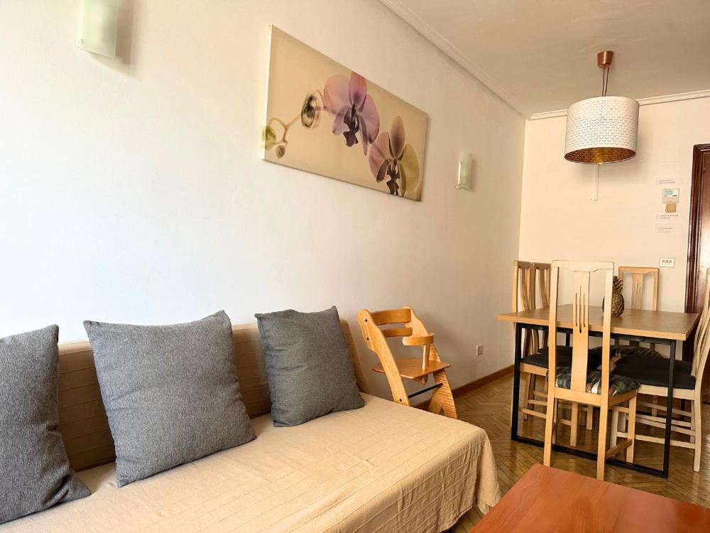 Dos Torres Tauriel - Espacioso Apartamento Con Impresionantes Vistas Y Garaje Privado Zaragoza Kültér fotó